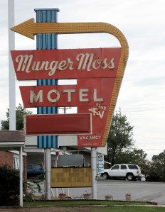Munger Moss Motel, Lebanon, MO.